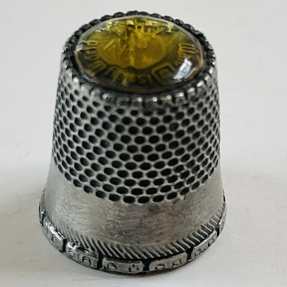 Sewing Quilting Thimble No Size Collectible Silver Tone Walt‎ Disney World Decor